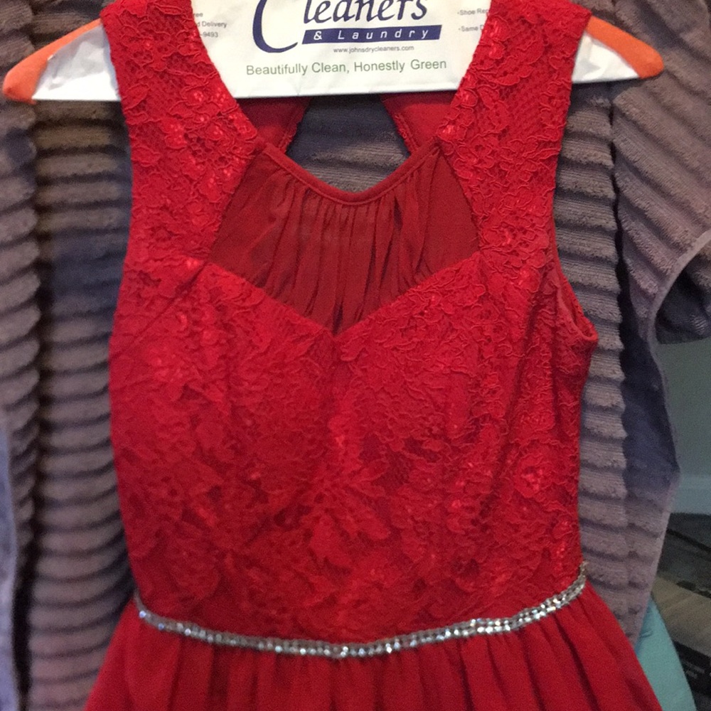 short red dress with sequined belt